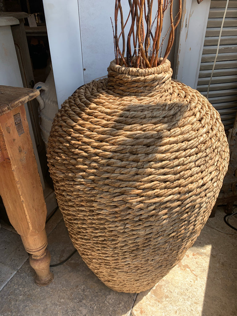 Lampakanay Vase