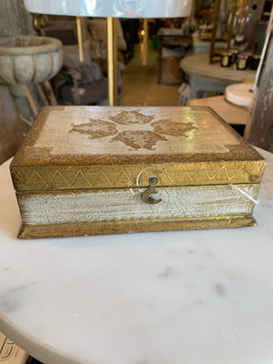 Medium Florentine Box